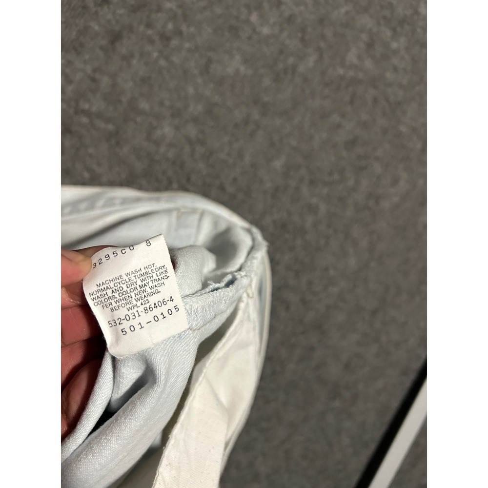 Levis 501 made in usa jeans vintage light blue wash fit 33X31 (tag 34X32) - Picture 4 of 12